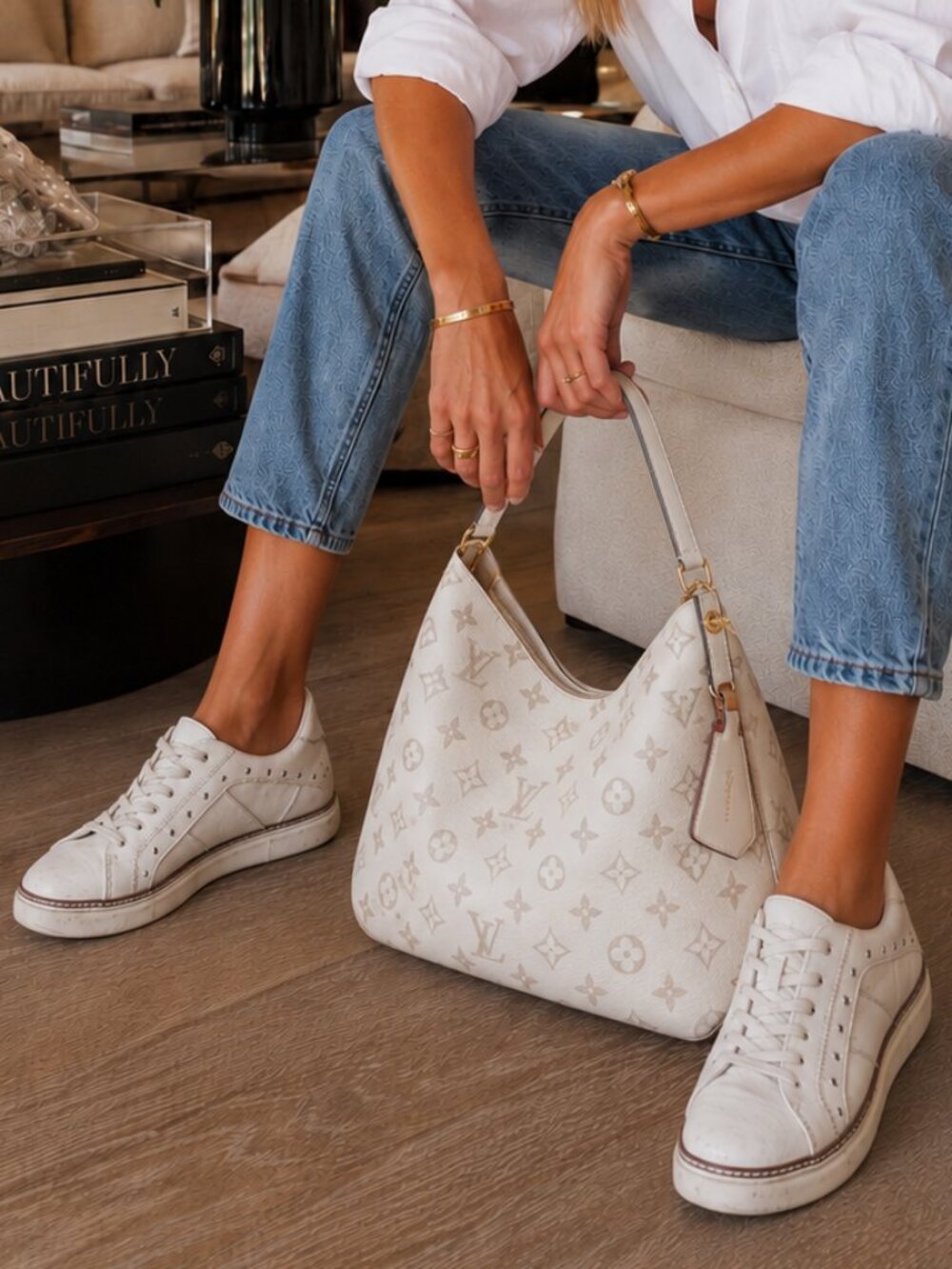 CROWN VINTAGE Kalinda Sneakers 7 Studded Chunky Ivory Off White Leather Platform